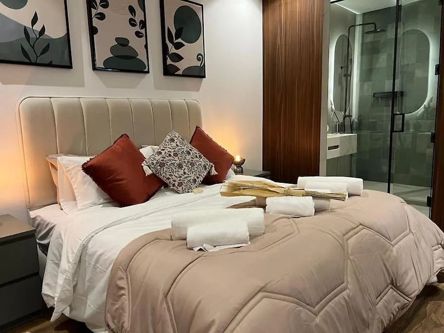 Luxury Residence So Stylish & Bright Appartement Hotel Au Coeur De Casablanca Pres De Carrefour Et 3 Min De La Gare Ferroviere Oasis