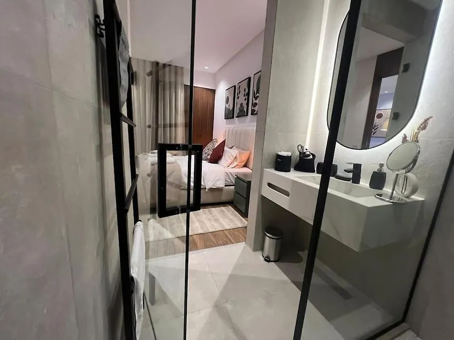 Luxury Residence So Stylish & Bright Appartement Hotel Au Coeur De Casablanca Pres De Carrefour Et 3 Min De La Gare Ferroviere Oasis