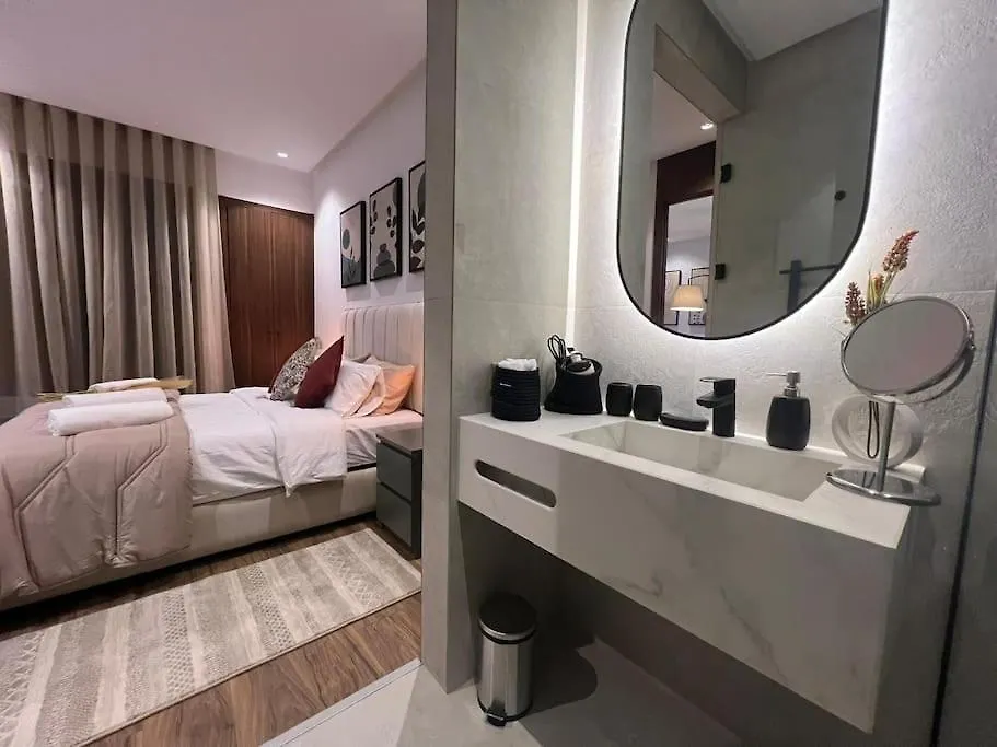 Luxury Residence So Stylish & Bright Appartement Hotel Au Coeur De Casablanca Pres De Carrefour Et 3 Min De La Gare Ferroviere Oasis Marokko